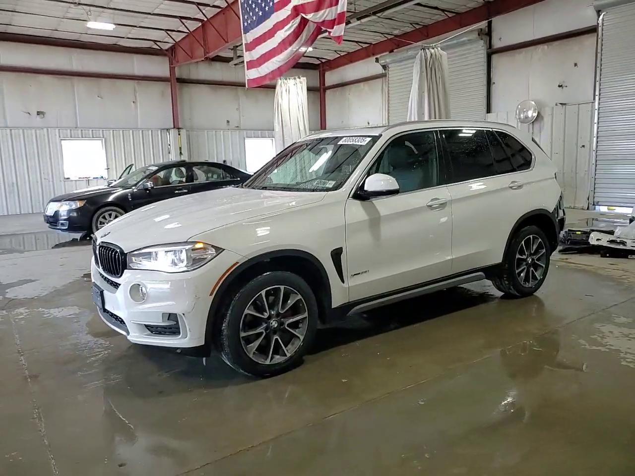 Фото: 5UXKR0C38H0X83258