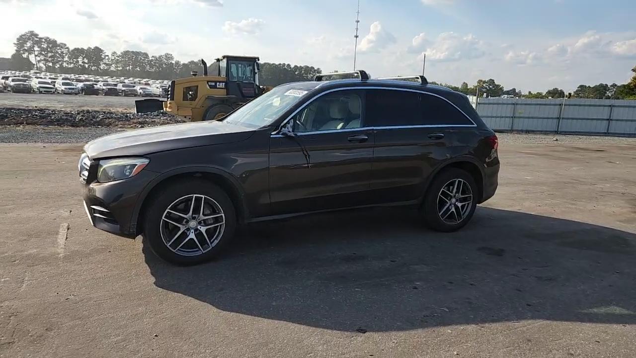 Фото: WDC0G4KB2GF114472