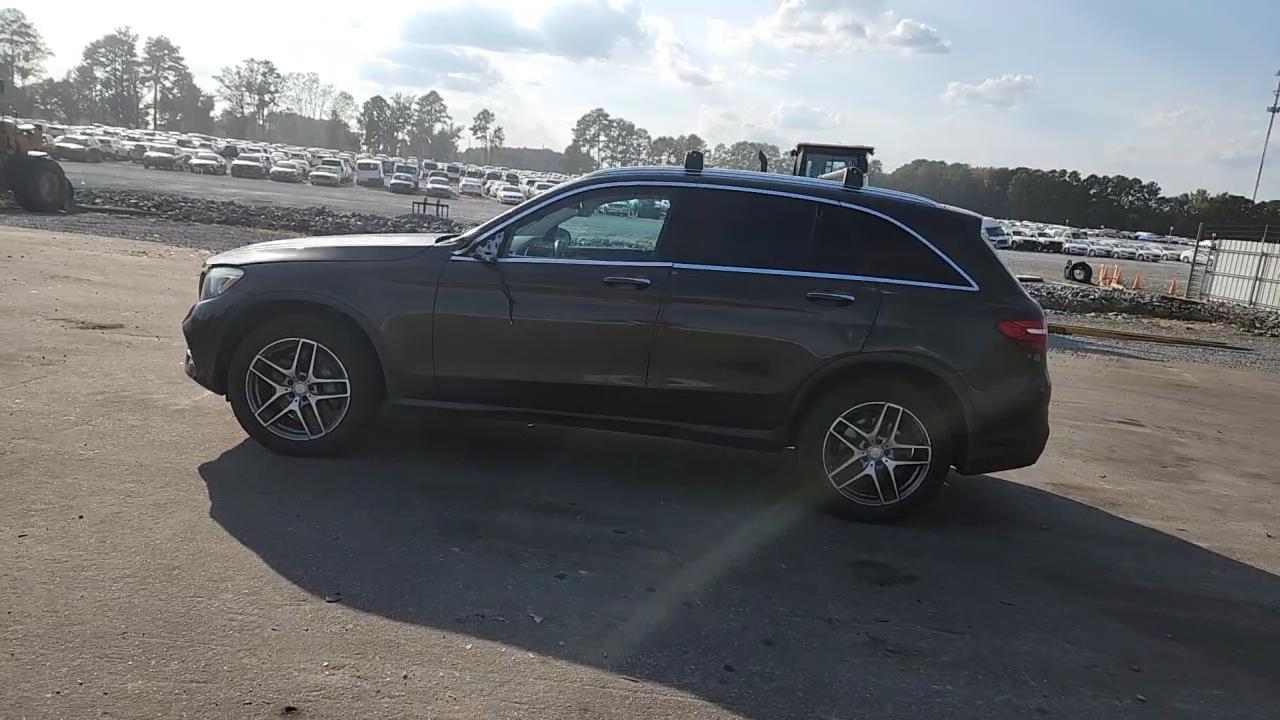 Фото: WDC0G4KB2GF114472