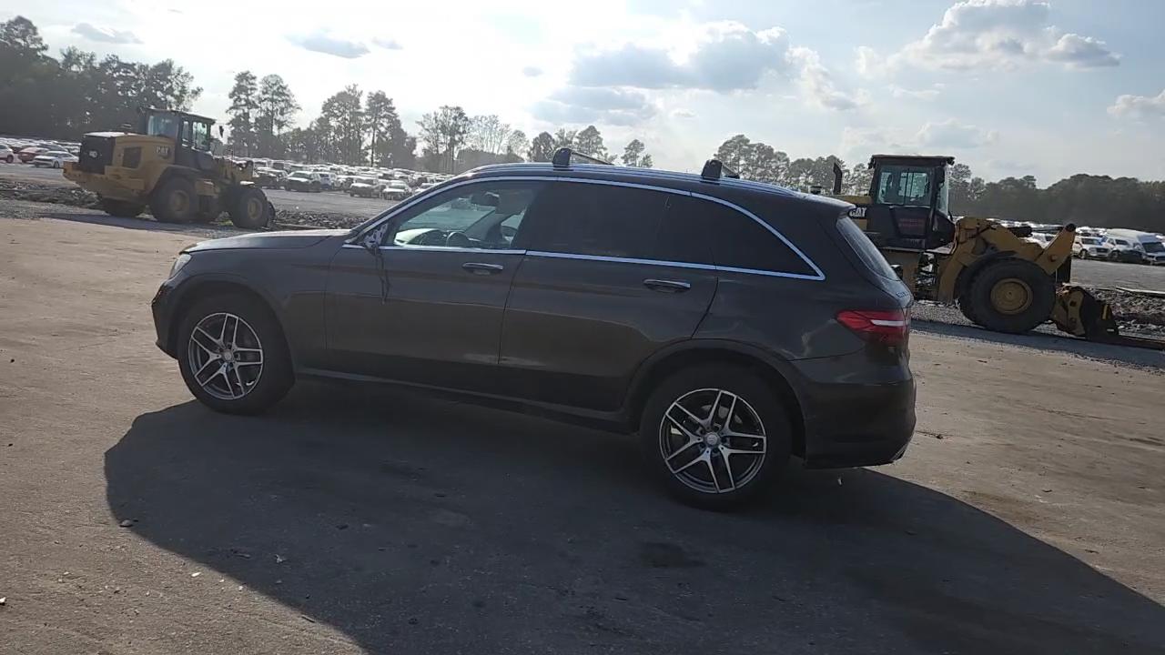 Фото: WDC0G4KB2GF114472