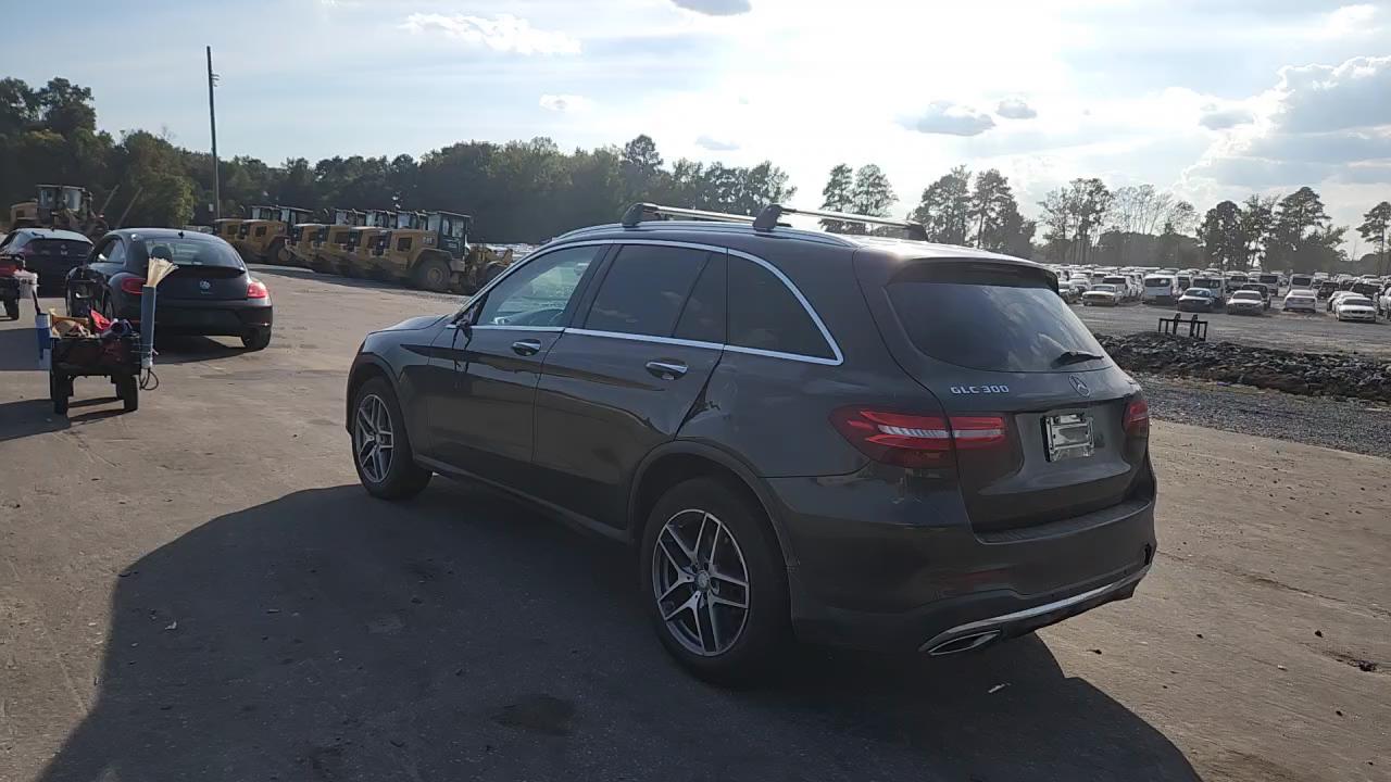 Фото: WDC0G4KB2GF114472