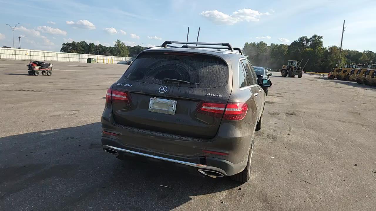 Фото: WDC0G4KB2GF114472