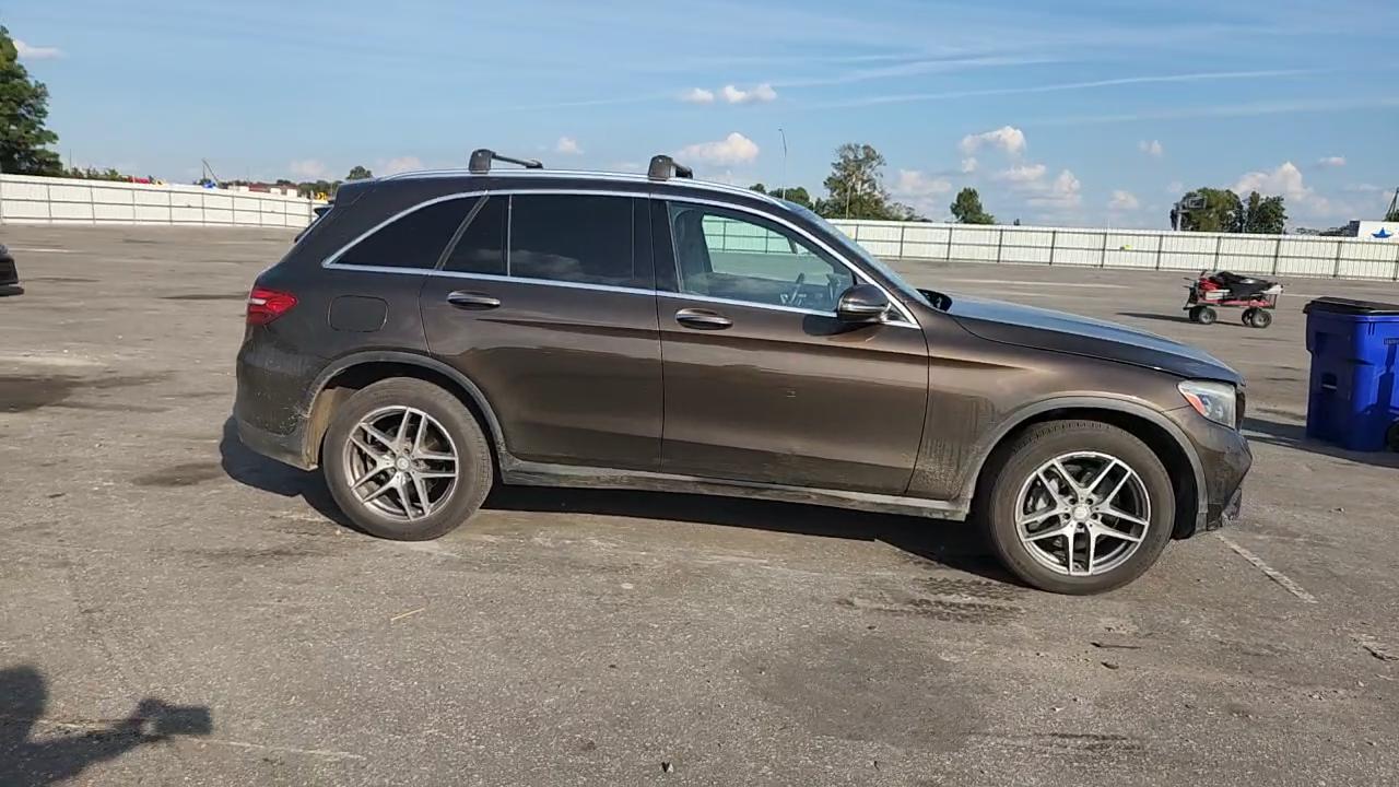 Фото: WDC0G4KB2GF114472