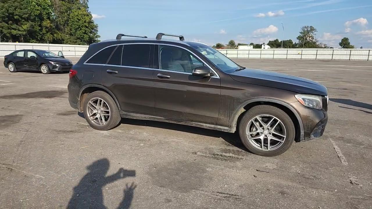 Фото: WDC0G4KB2GF114472