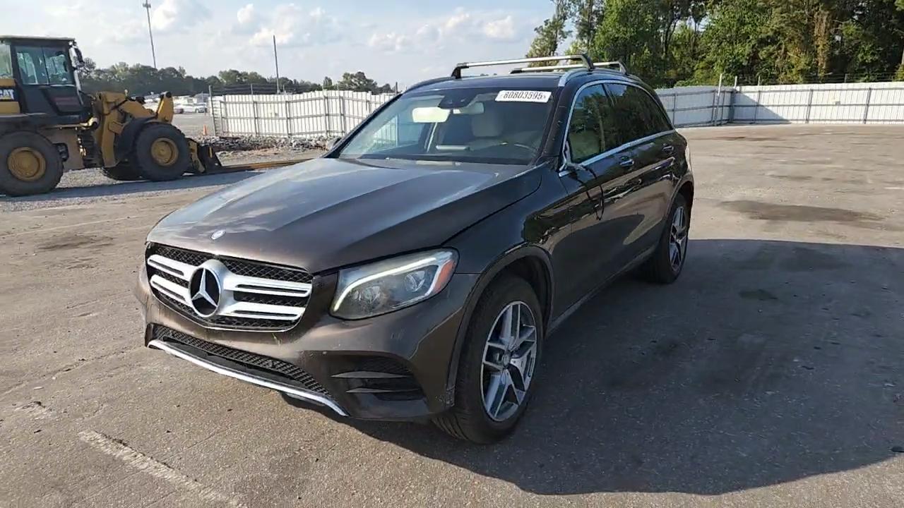 Фото: WDC0G4KB2GF114472