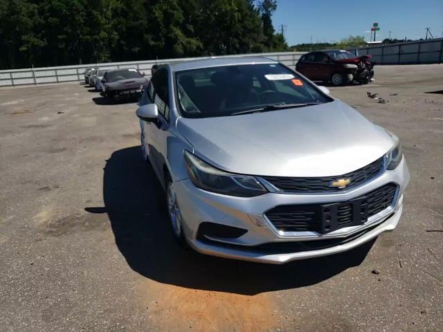 2017 Chevrolet Cruze Lt VIN: 1G1BE5SM4H7223824 Lot: 70255855