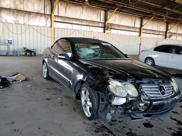 2005 Mercedes-Benz Clk 320 VIN: WDBTK65G95T046110 Lot: 81945955