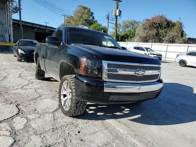 2008 Chevrolet Silverado C1500 VIN: 1GCEC14X68Z143407 Lot: 81521265