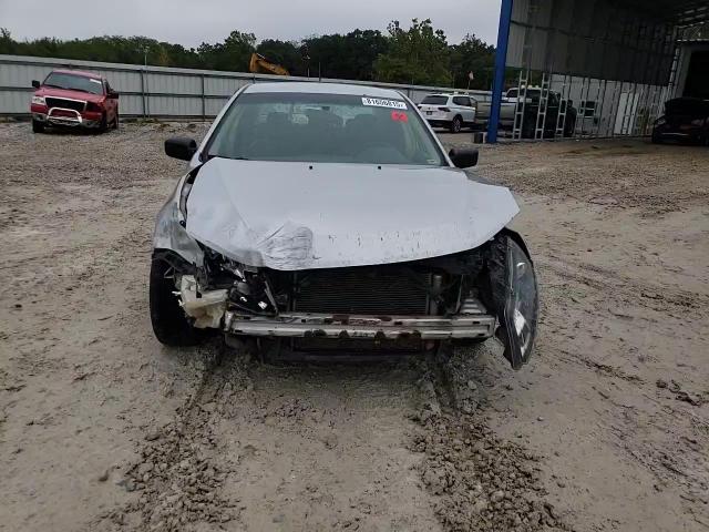 2010 Ford Fusion S VIN: 3FAHP0GA9AR201576 Lot: 81656815