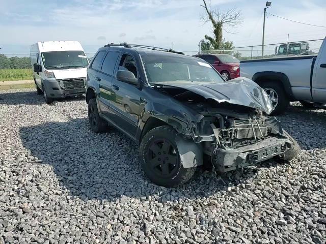 2005 Jeep Grand Cherokee Limited VIN: 1J4HR58225C642330 Lot: 71357575