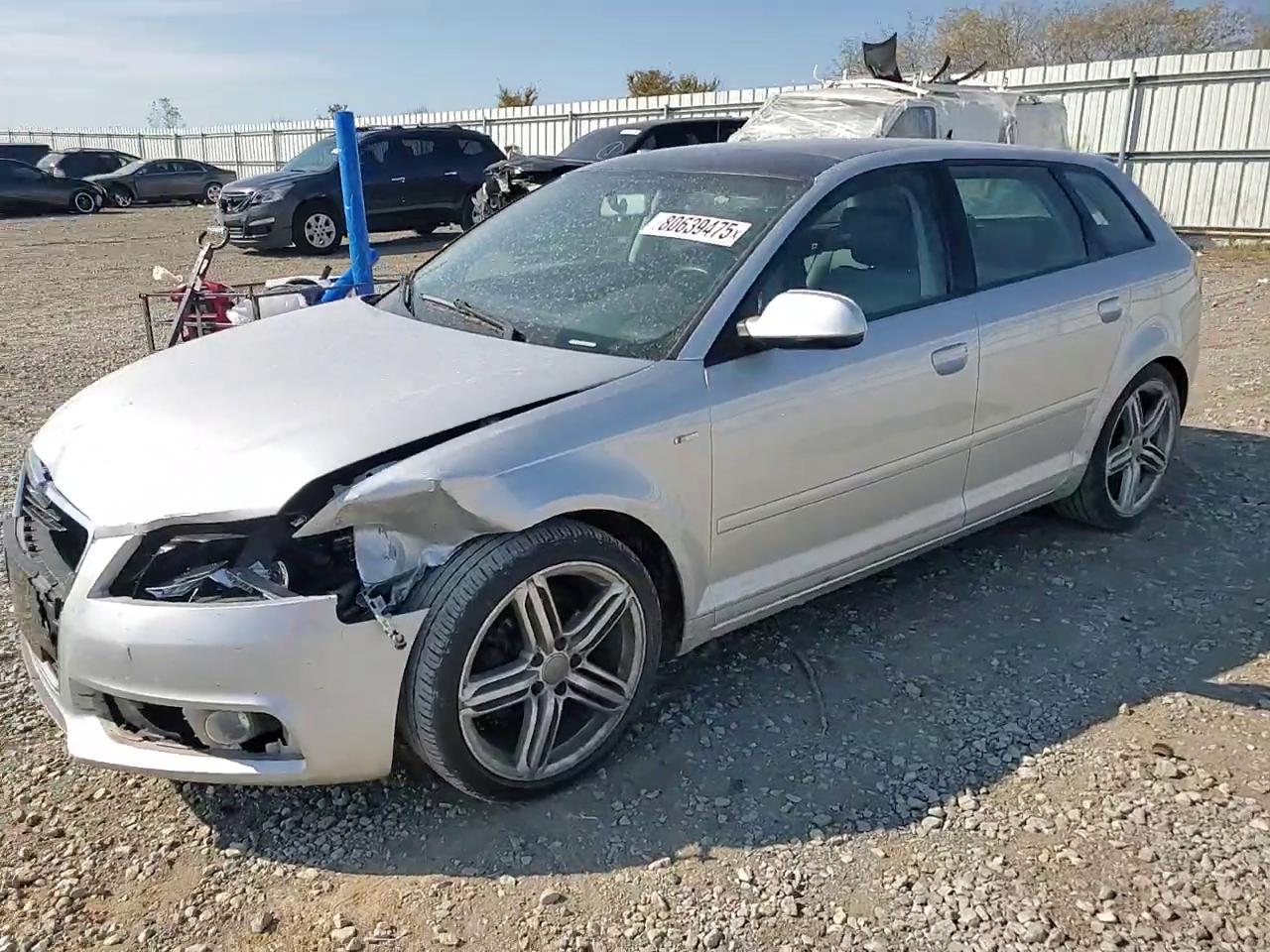 Фото: WAUKJAFM0BA010236