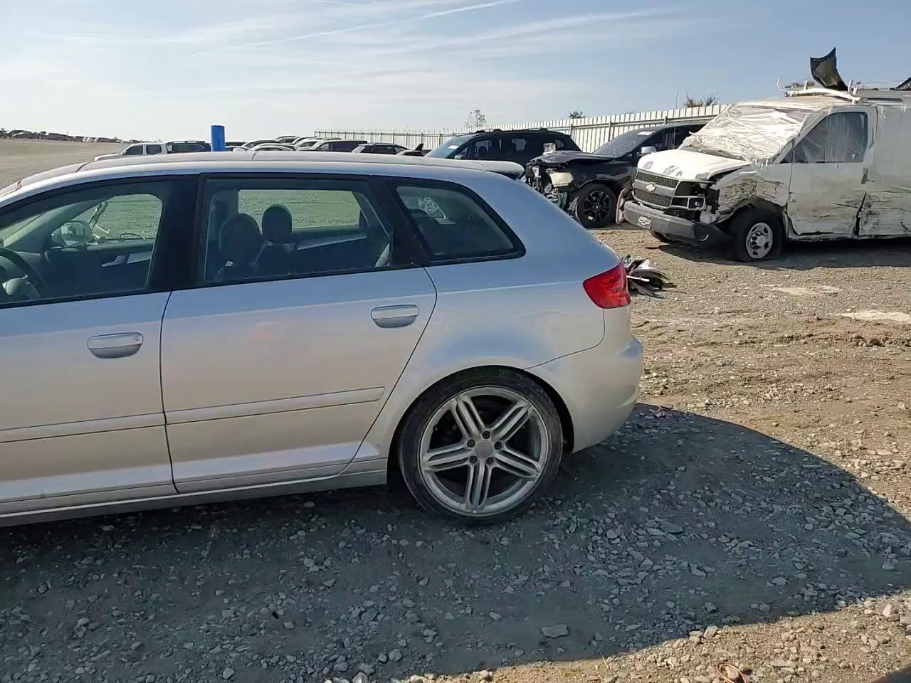 Фото: WAUKJAFM0BA010236