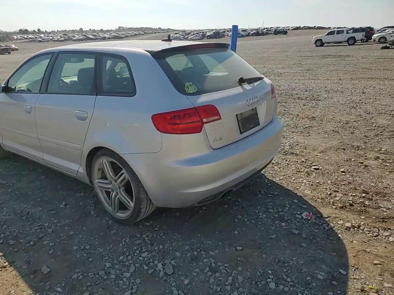 Фото: WAUKJAFM0BA010236