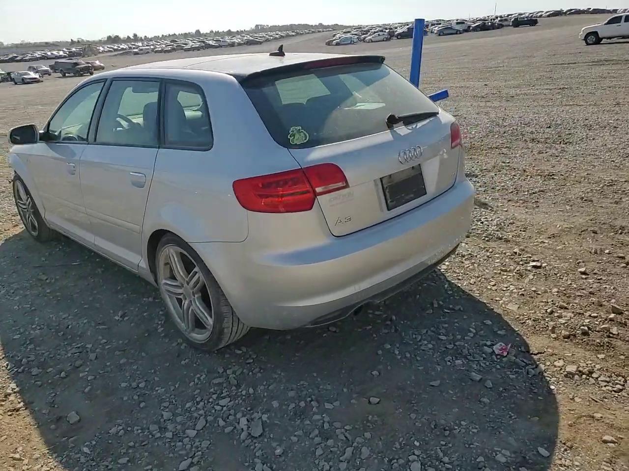 Фото: WAUKJAFM0BA010236