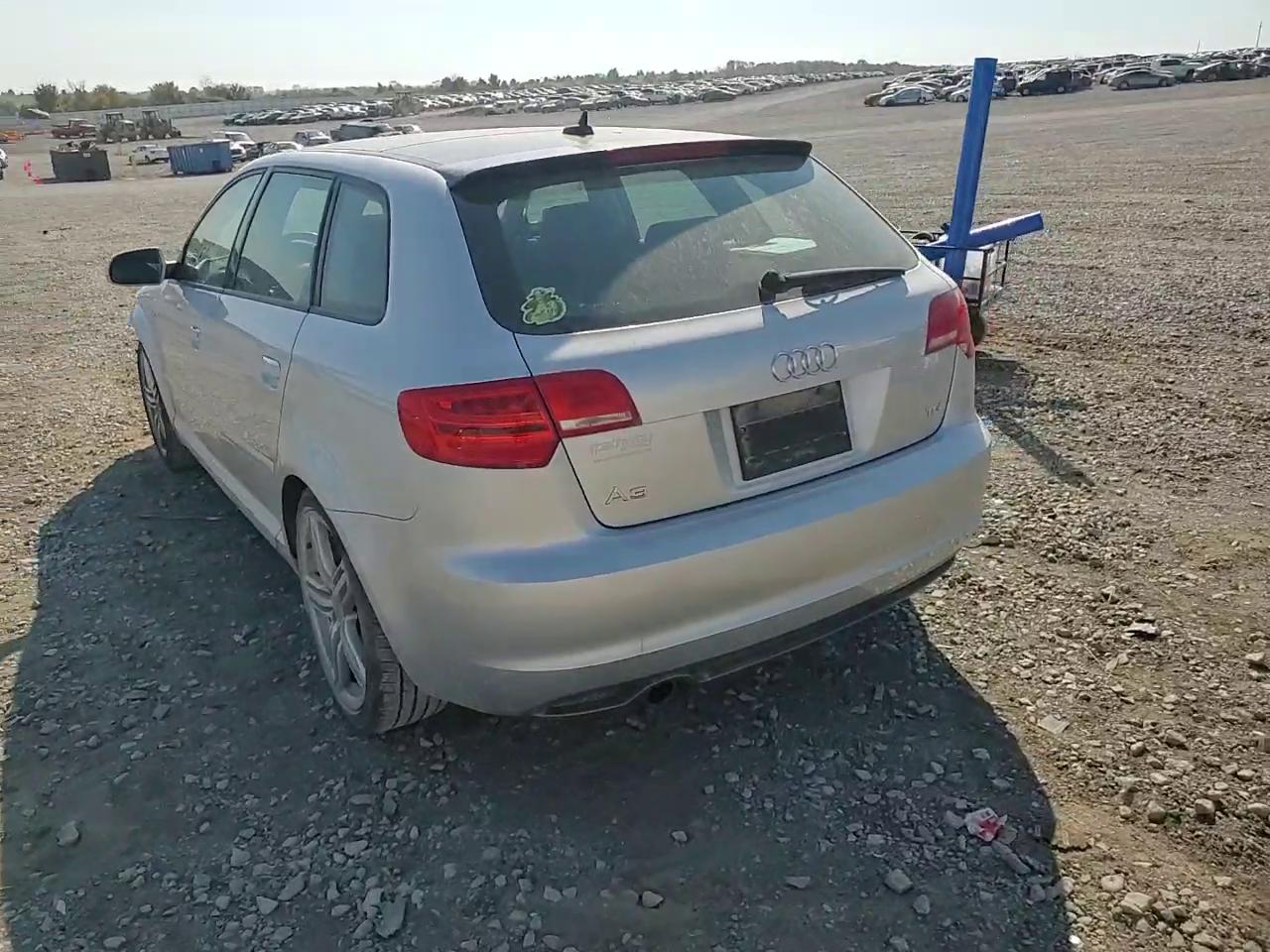 Фото: WAUKJAFM0BA010236