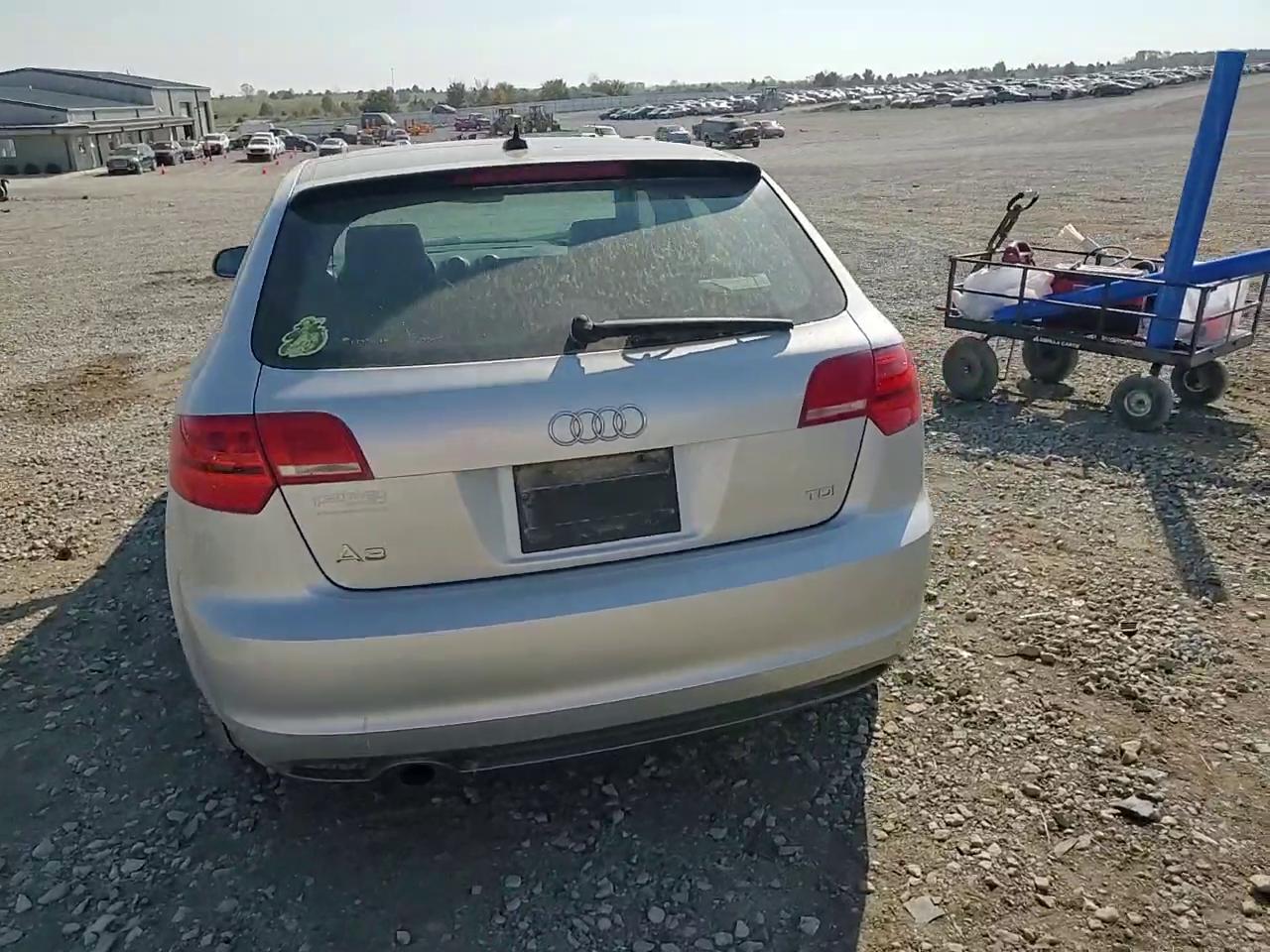 Фото: WAUKJAFM0BA010236