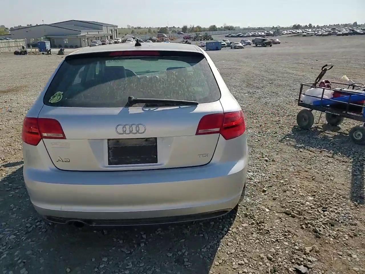 Фото: WAUKJAFM0BA010236