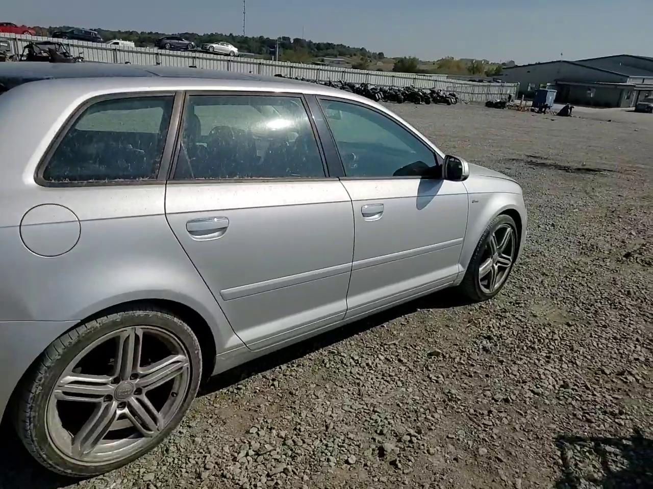 Фото: WAUKJAFM0BA010236