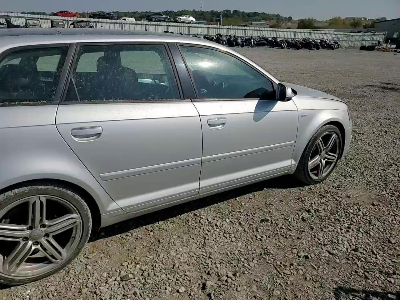 Фото: WAUKJAFM0BA010236