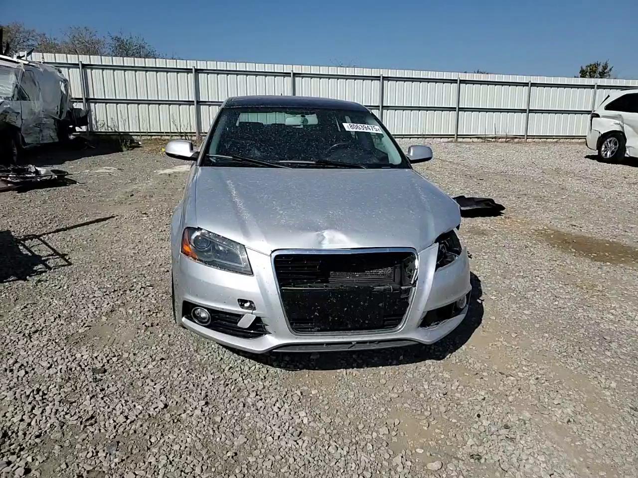 Фото: WAUKJAFM0BA010236