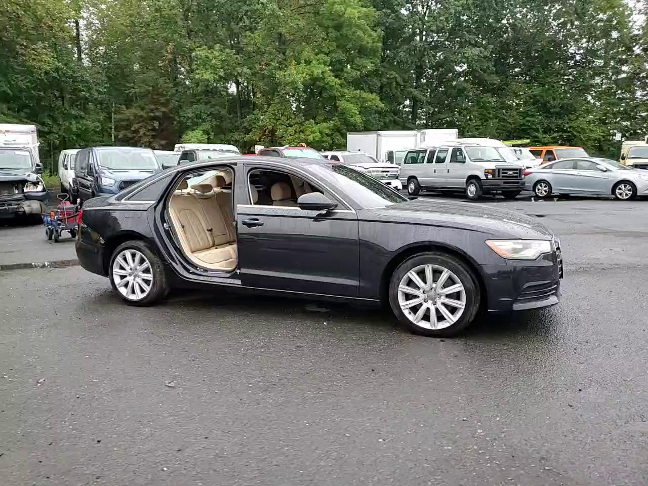 Фото: WAUGFAFC2EN081305