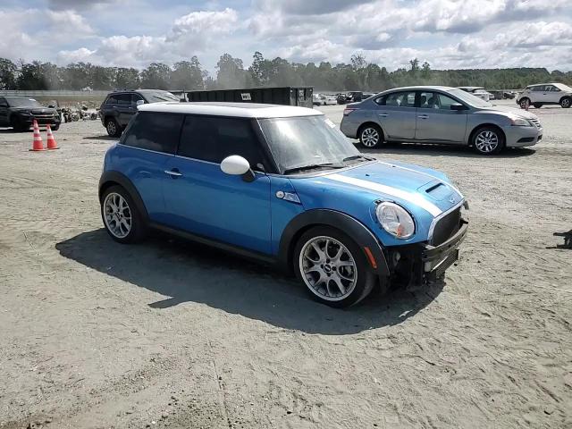 2011 Mini Cooper S VIN: WMWSV3C57BTY10792 Lot: 71022175