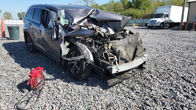 2016 Toyota Highlander Xle VIN: 5TDJKRFH2GS227049 Lot: 84560515