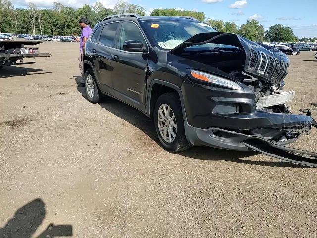 2016 Jeep Cherokee Latitude VIN: 1C4PJMCS7GW326840 Lot: 80502895