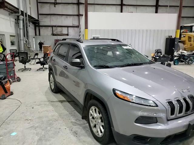 2015 Jeep Cherokee Sport VIN: 1C4PJLAB1FW585013 Lot: 81069065