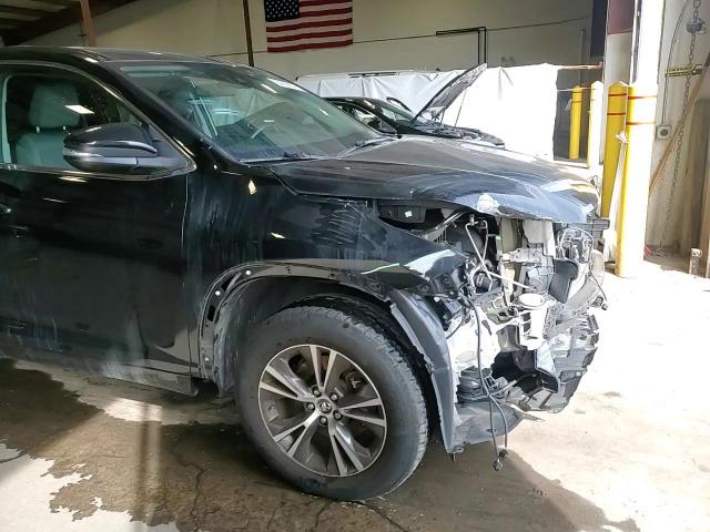 2018 Toyota Highlander Le VIN: 5TDBZRFH5JS808973 Lot: 84258645
