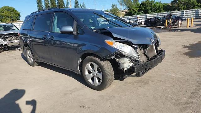 2015 Toyota Sienna Le VIN: 5TDKK3DC5FS558473 Lot: 81761805