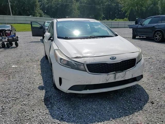 2017 Kia Forte Lx VIN: 3KPFK4A7XHE041004 Lot: 71186115