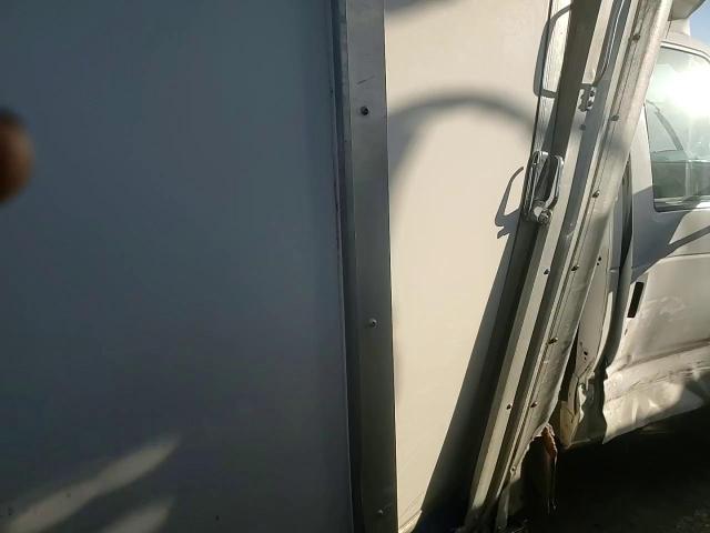 2018 Ford Econoline E350 Super Duty Cutaway Van VIN: 1FDWE3F64JDC37668 Lot: 81800825