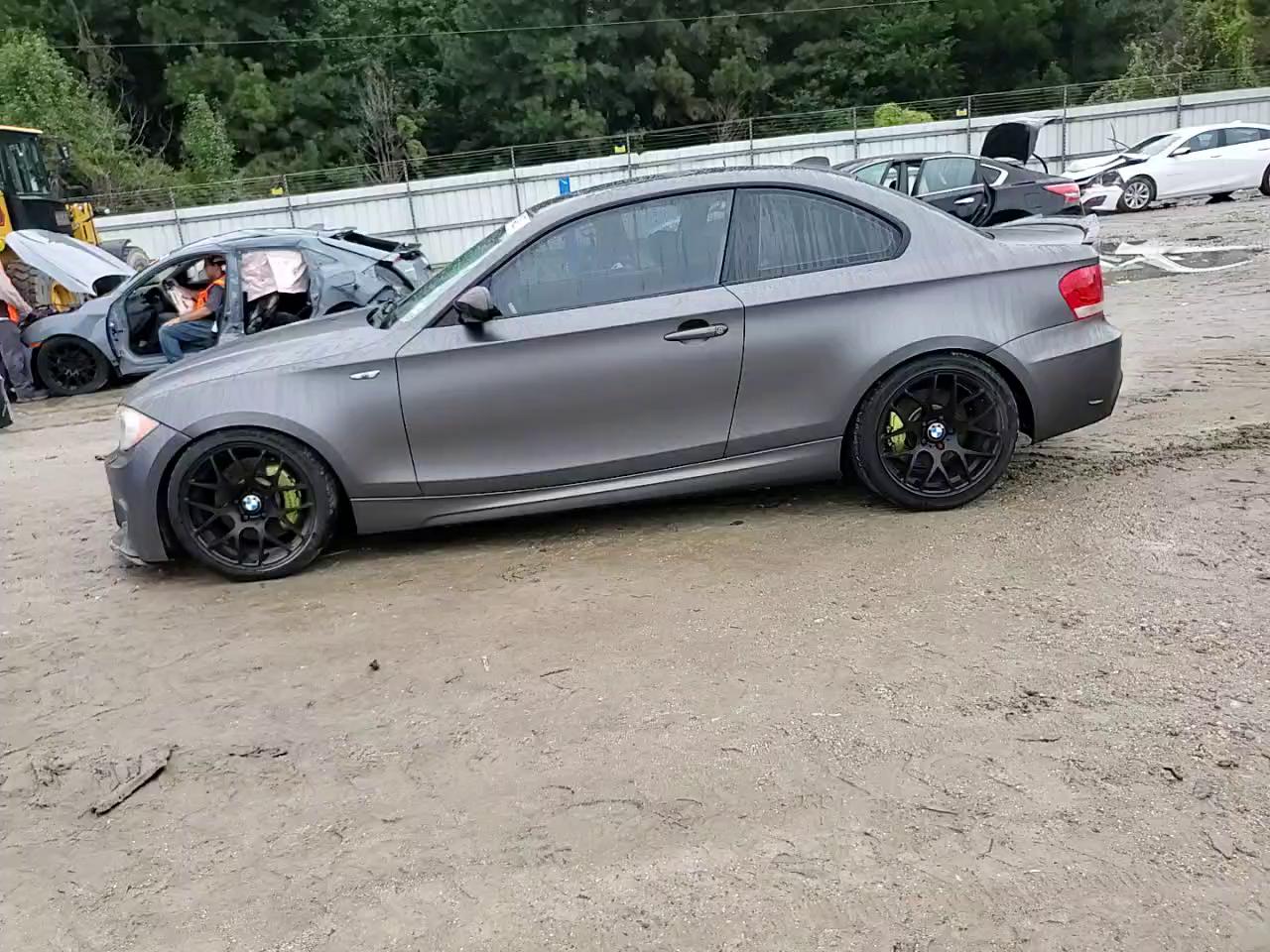 Фото: WBAUC73568VF23787