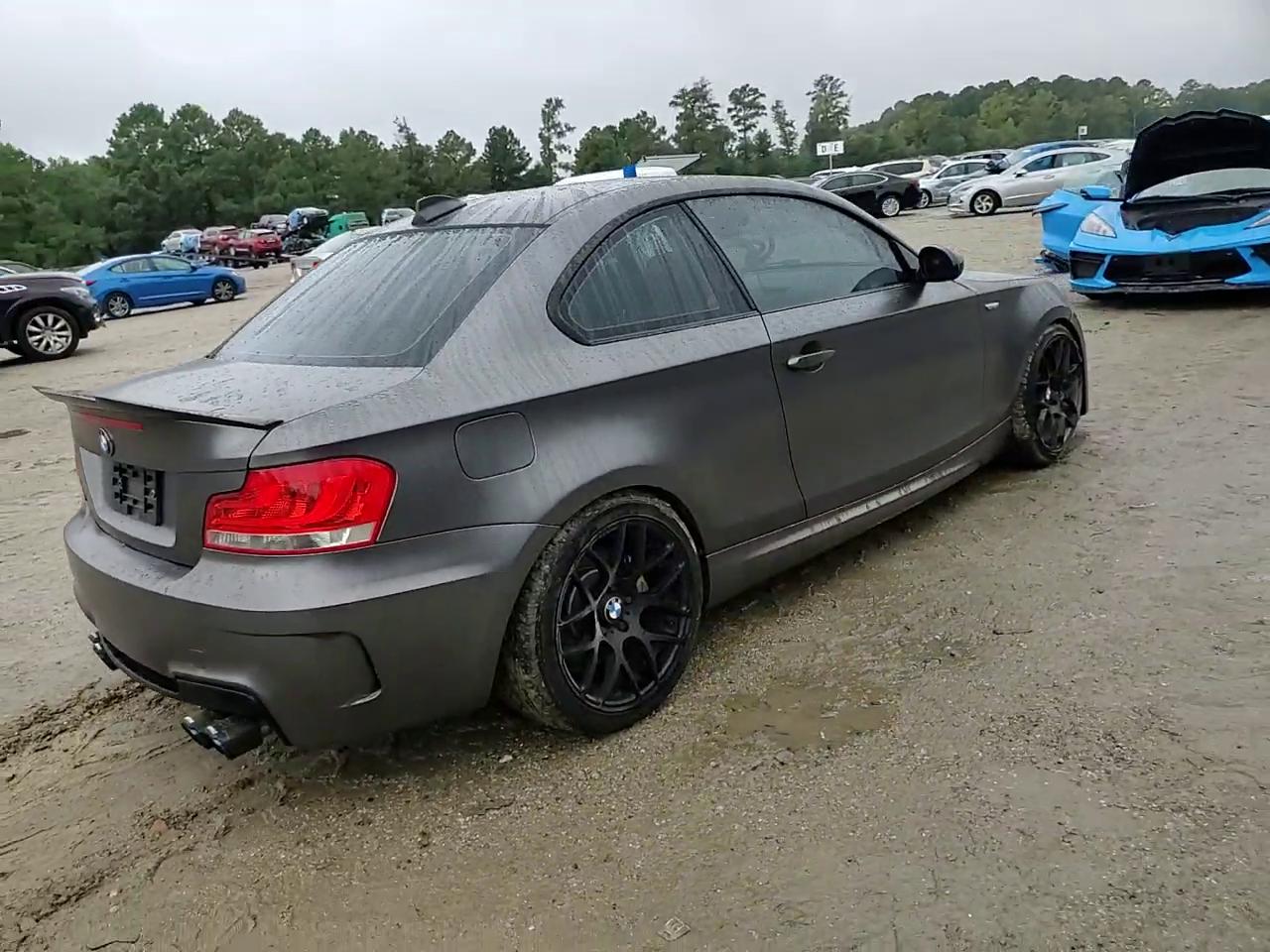 Фото: WBAUC73568VF23787