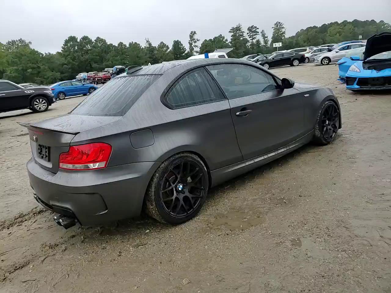 Фото: WBAUC73568VF23787