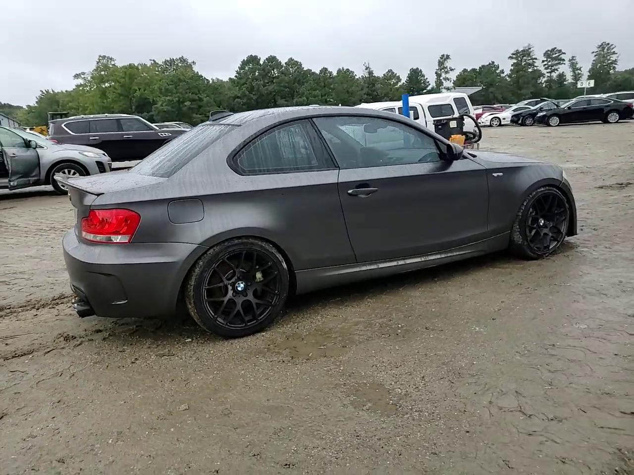 Фото: WBAUC73568VF23787