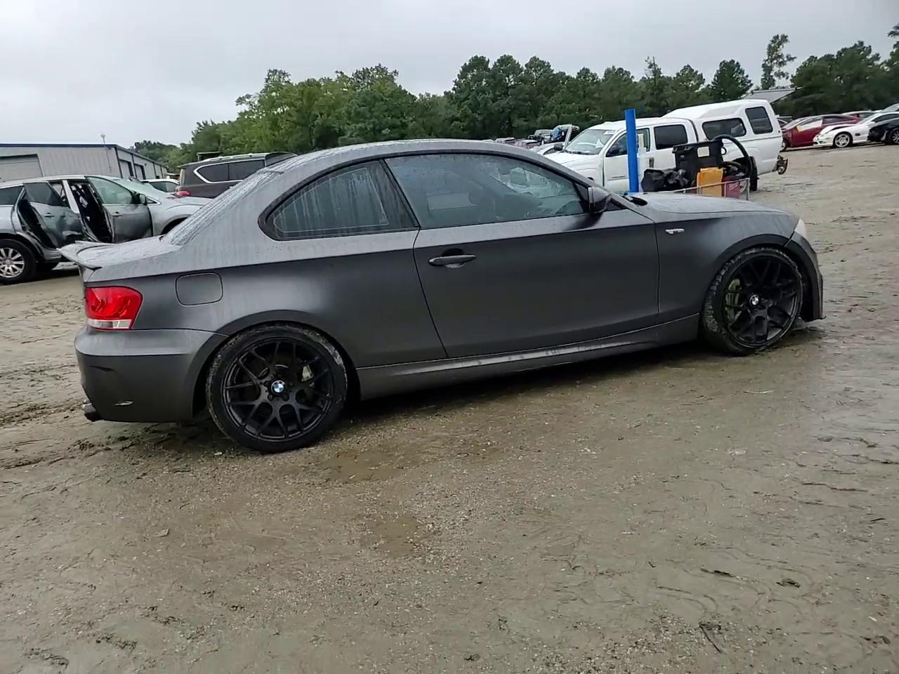 Фото: WBAUC73568VF23787