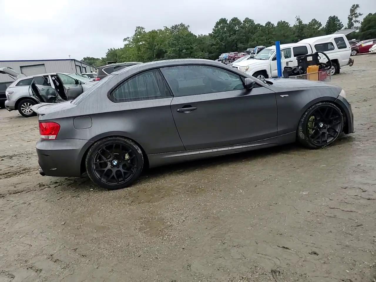 Фото: WBAUC73568VF23787