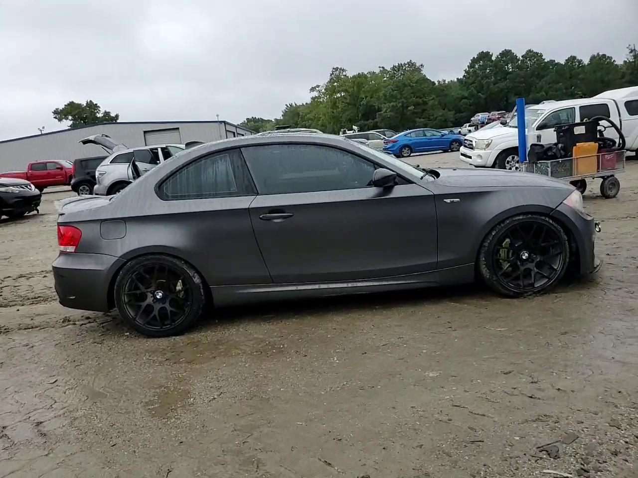 Фото: WBAUC73568VF23787