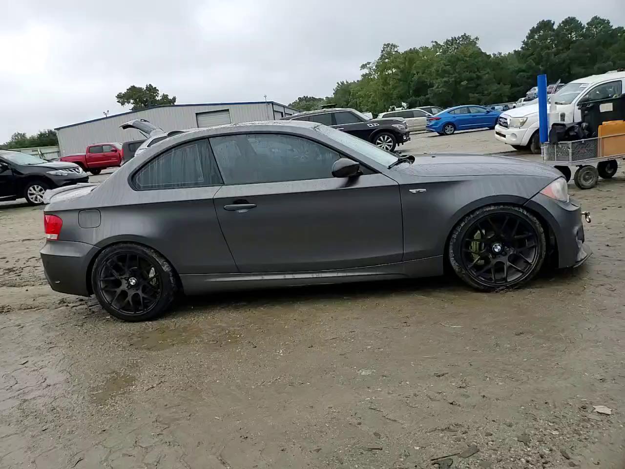 Фото: WBAUC73568VF23787