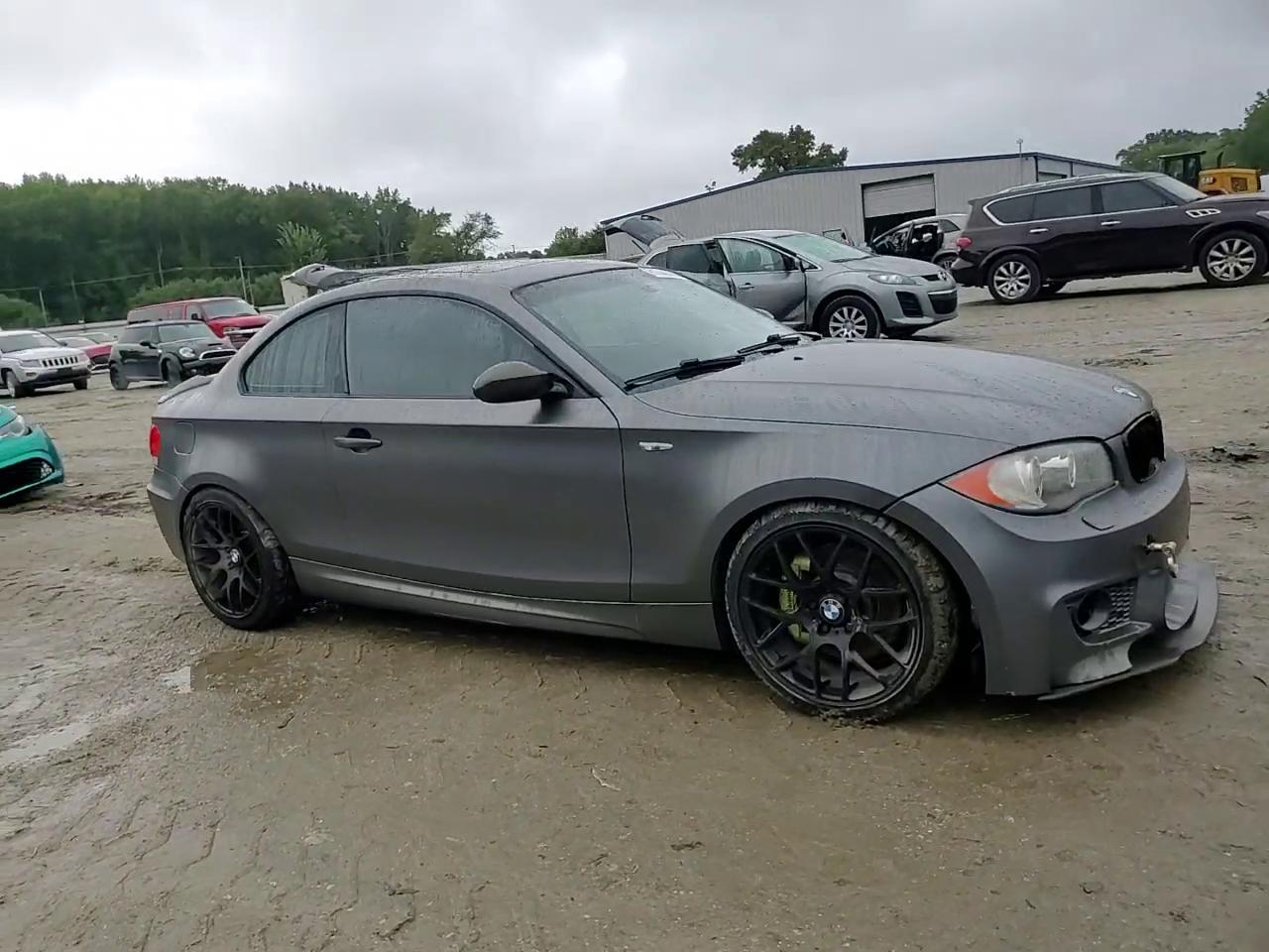 Фото: WBAUC73568VF23787