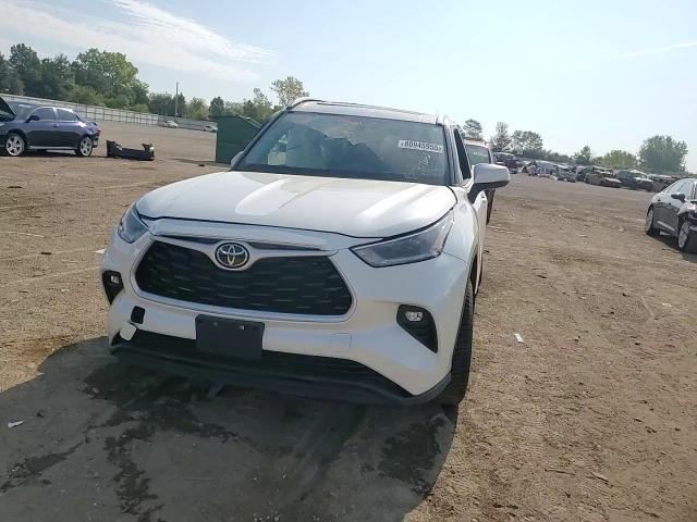 2021 Toyota Highlander Xle VIN: 5TDGZRBH9MS552742 Lot: 80945955