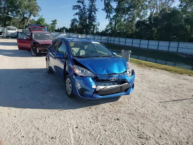 2015 Toyota Prius C VIN: JTDKDTB34F1577297 Lot: 81662655