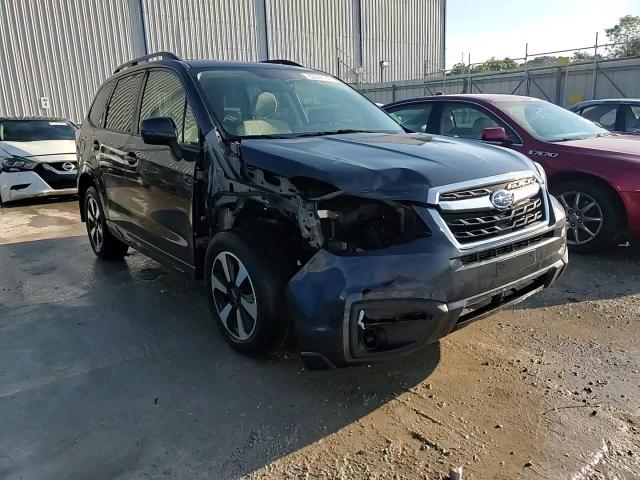 2017 Subaru Forester 2.5I Premium VIN: JF2SJAEC1HH570330 Lot: 80398745