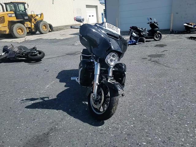 2018 Harley-Davidson Flhtcu Ultra Classic Electra Glide VIN: 1HD1FCC10JB672654 Lot: 80085135