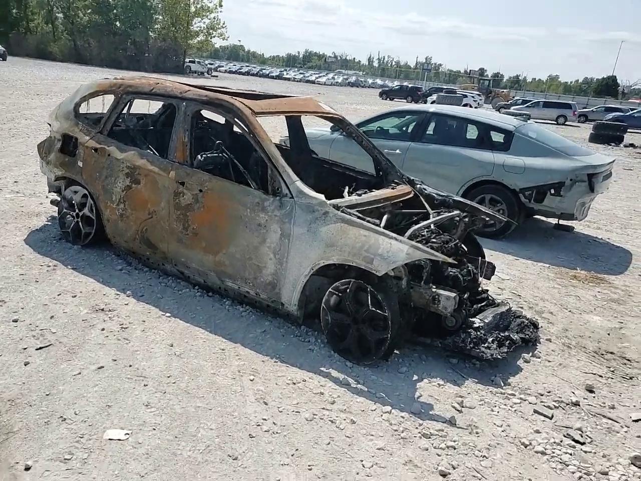 Фото: WBXHT3C31J5F89751