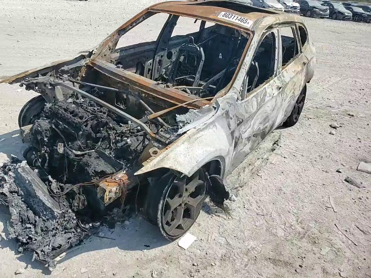 Фото: WBXHT3C31J5F89751