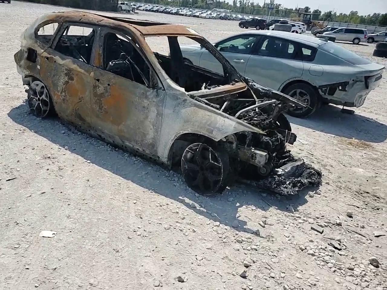 Фото: WBXHT3C31J5F89751