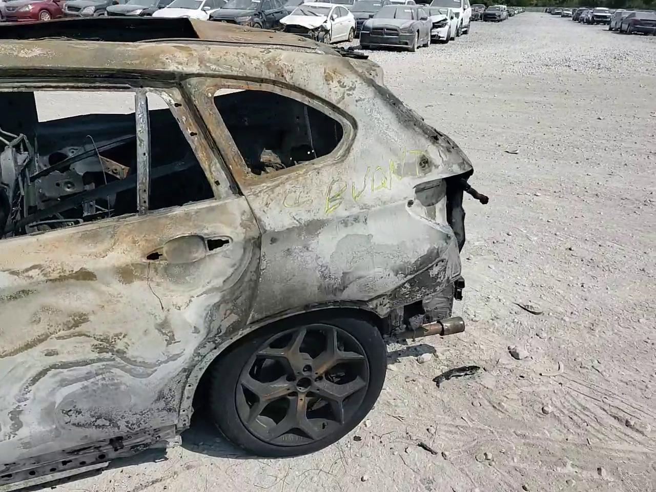 Фото: WBXHT3C31J5F89751